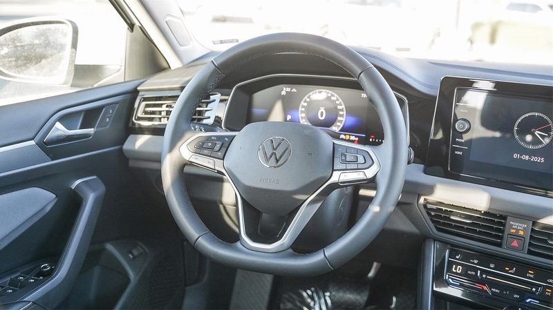 2025 Volkswagen Jetta 1.5T SEImage 17