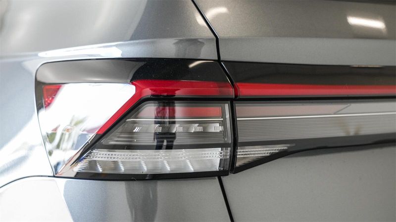 New 2025 Volkswagen Taos 1.5T SImage 8