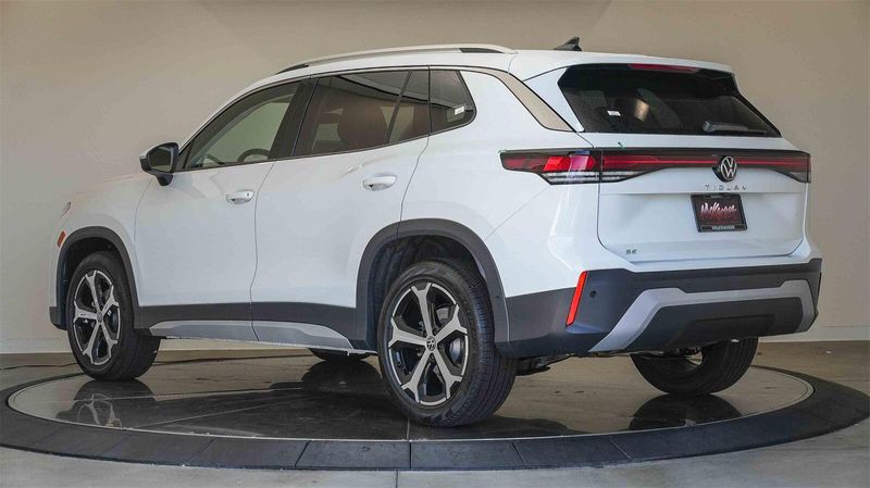 New 2025 Volkswagen Tiguan 2.0T SEImage 2