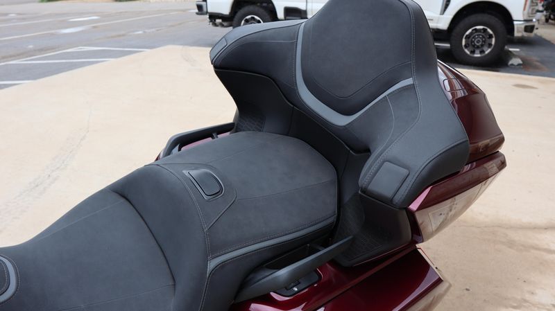 New 2025 Honda GOLD WING TOUR 50TH ANNIVERSARY Image 9