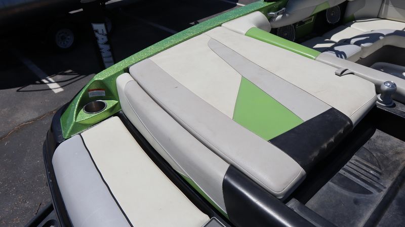 Used 2015 MALIBU 22 VLX WAKESETTER Image 18