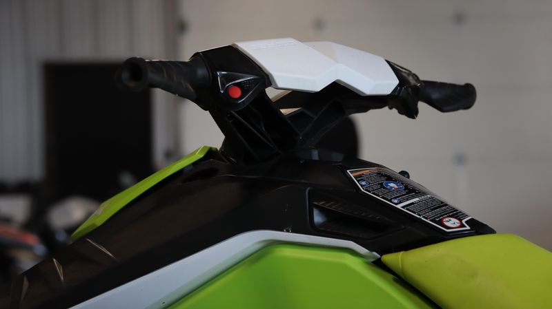 2021 SEADOO PW SPARK 3UP 900HO BRP 21 Image 2