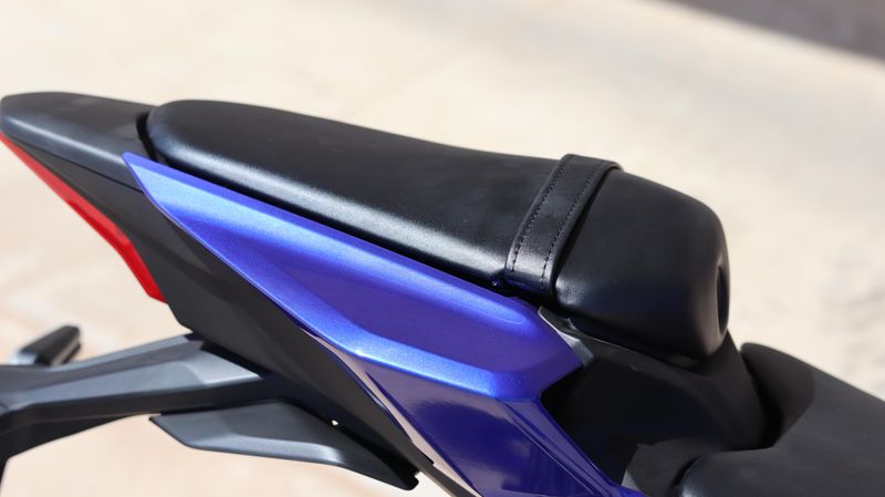 2025 Yamaha YZFR3 ABS TEAM BLUE Image 19