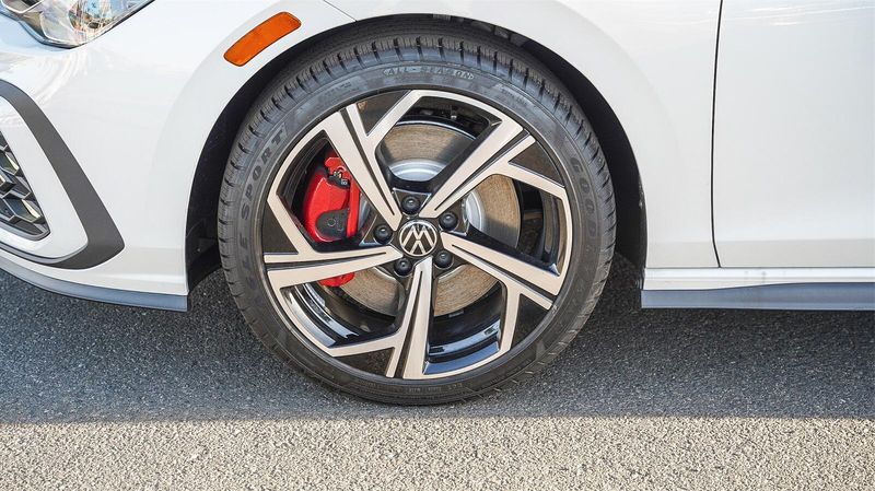 2024 Volkswagen Golf GTI 2.0T SEImage 11