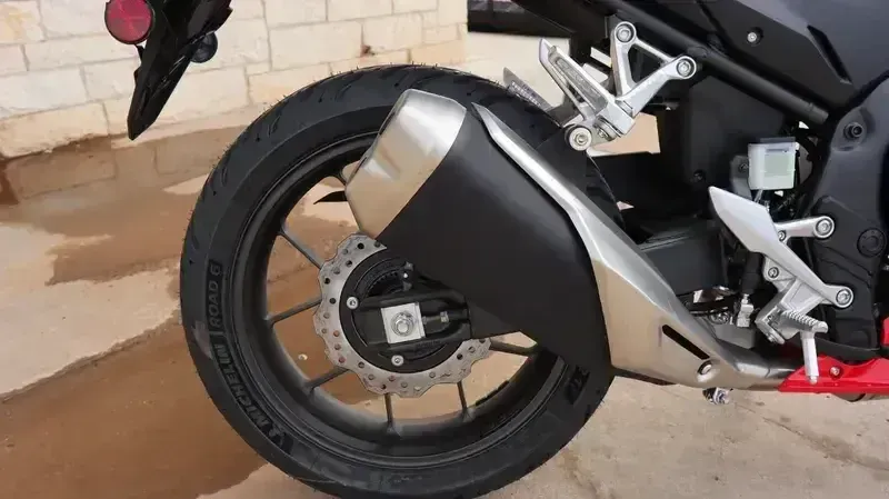 NEW 2025 HONDA CBR500R GRAND PRIX RED Image 8