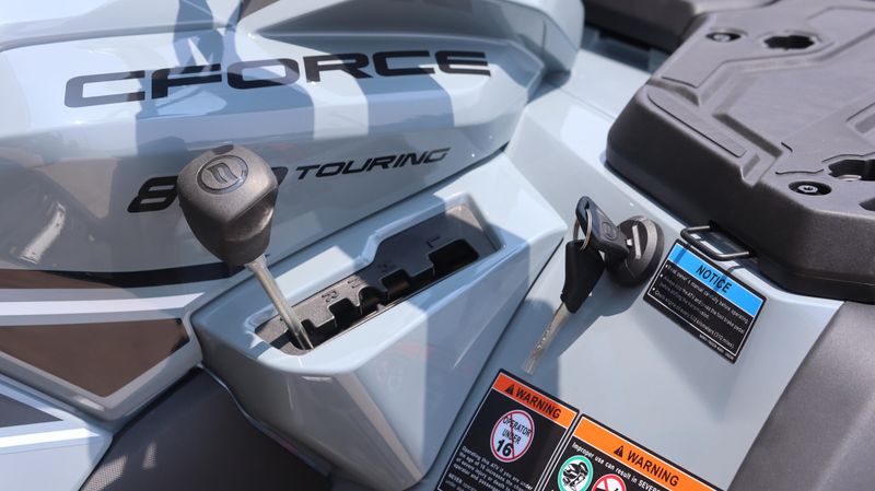 2025 CFMOTO CFORCE 800 TOURING TUNDRA GREY Image 9
