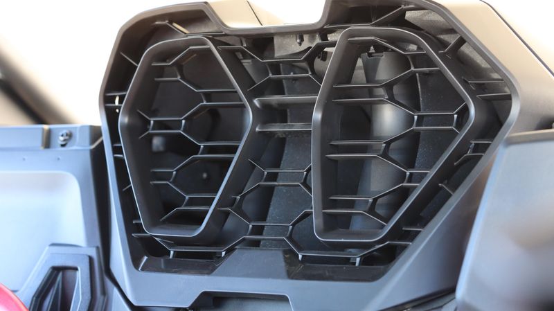 NEW 2026 CAN-AM MAVERICK R MAX X WITH SMARTSHOX 999T DCT Image 20