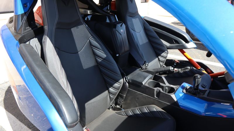 Used 2024 Polaris SLINGSHOT R MANUAL Image 18