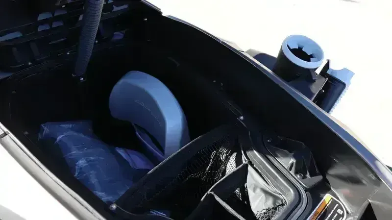 2025 SEADOO FISHPRO APEX 300 WITH SOUND SYSTEM IDF SHARK GREY AND NORI GREEN Image 12