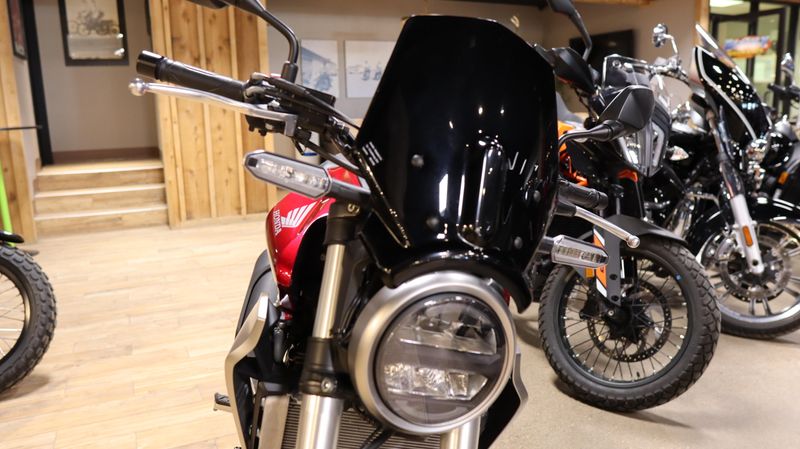 2019 Honda CB300R ABS Image 2