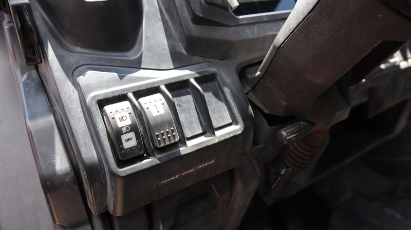 2022 Can-Am SSV DEFENDER MAX DPS HD9 BK 22 Image 13