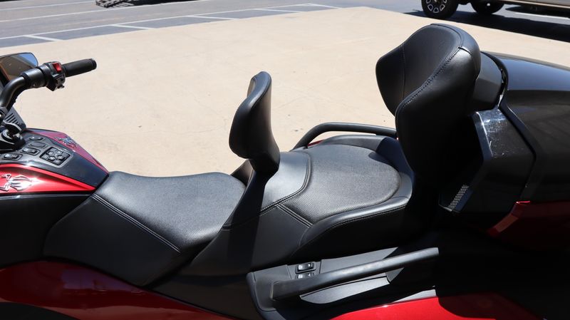 Used 2022 Can-Am RD SPYDER RT LTD 1330 SE6 RDD 22 Base Image 13