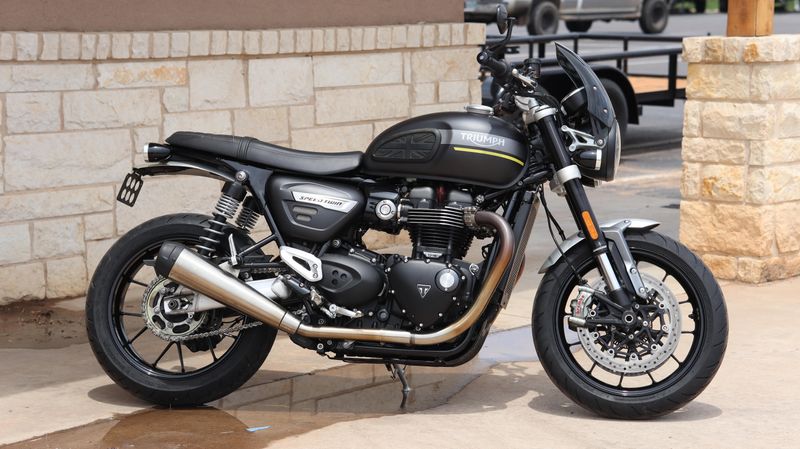 2022 Triumph Speed Twin 1200 Euro 5a Base Image 2