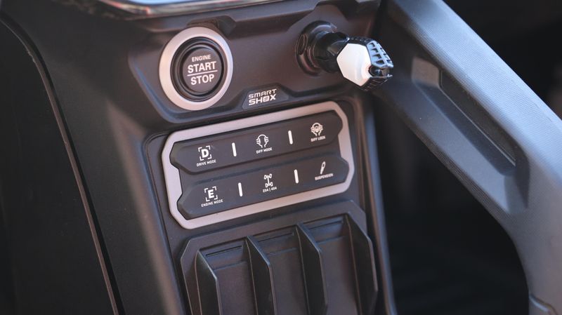 NEW 2026 CAN-AM MAVERICK R MAX X RS 999T DCT Image 19