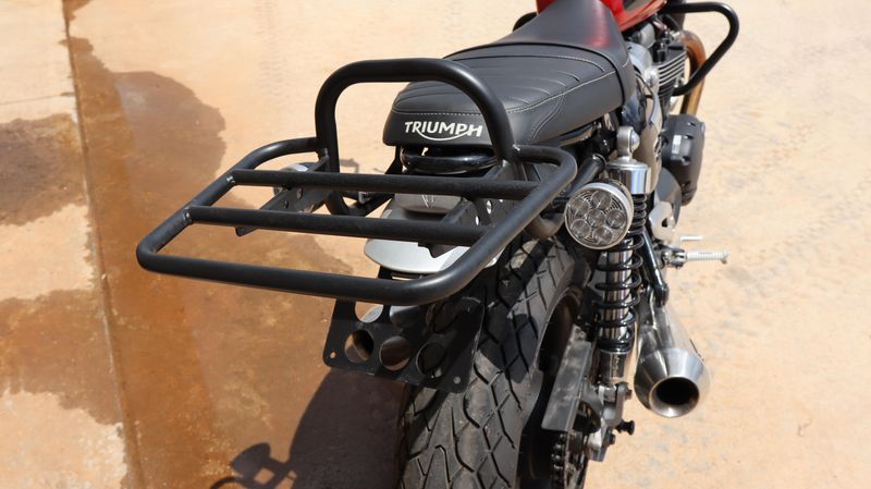 2020 Triumph Speed Twin 1200 Base Image 8
