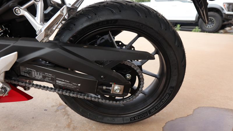 NEW 2025 HONDA CBR500R Image 11