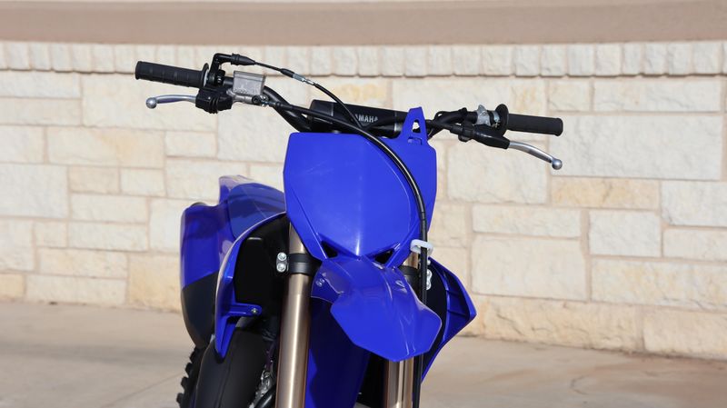 New 2026 Yamaha YZ85LW TEAM BLUE Image 4