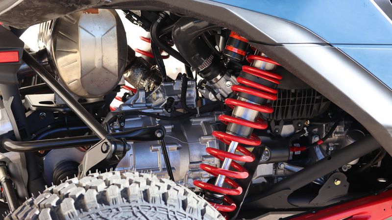 NEW 2026 CAN-AM MAVERICK R MAX X RS 999T DCT Image 5