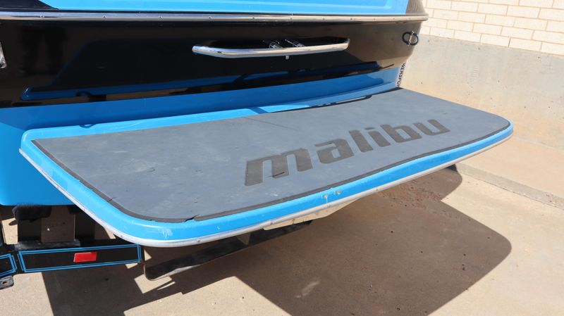 2008 MALIBU 23 LSV Image 16