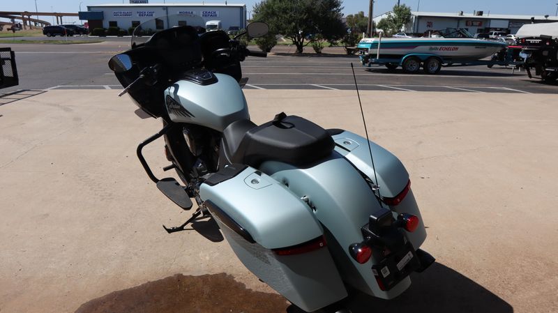 New 2025 Indian Motorcycle CHALLENGER DARK HORSE WTIH 112CR  RIDER ASSIST PACKAGE  POWERBAND AUDIO Image 6