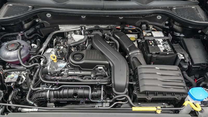 New 2025 Volkswagen Taos 1.5T SImage 12