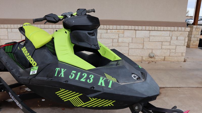 2023 SEADOO PWC SPARK TRIXX 90 AUD GN 3UP IBR 23  in a BLACK exterior color. Family PowerSports (877) 886-1997 familypowersports.com 