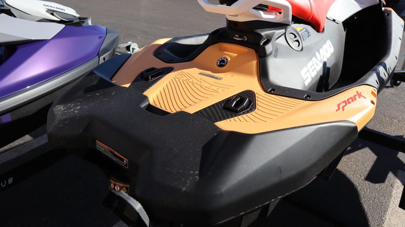 2025 SEADOO SPARK FOR 3 CONVENIENCE PACKAGE WITH SOUND SYSTEM SUNRISE ORANGE AND DRAGON RED Image 3