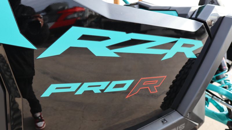 2025 Polaris RZR PRO R ULTIMATE BLACK CRYSTAL AND RADIANT GREENImage 10