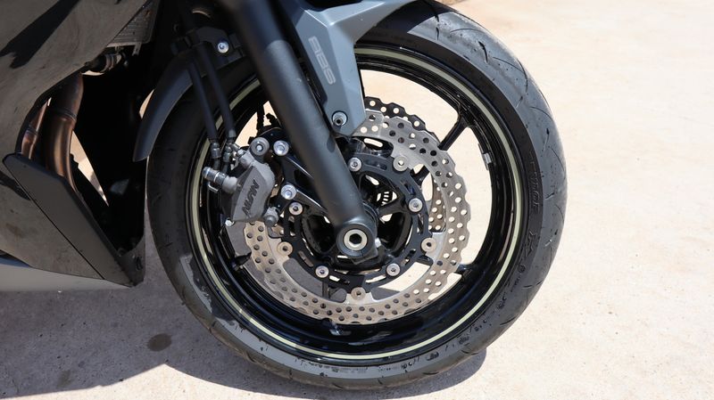 2024 Kawasaki Ninja 650 ABS KRT Edition Image 11