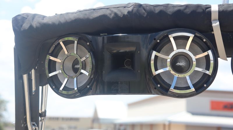 Used 2015 AXIS T22 Image 13
