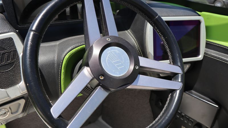 Used 2015 MALIBU 22 VLX WAKESETTER Image 15
