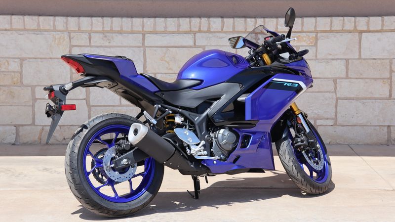 2025 Yamaha YZFR3 ABS TEAM BLUE Image 3