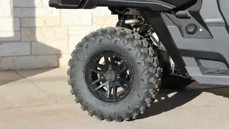 2025 Can-Am DEFENDER MAX LONE STAR CAB HD10 STEALTH BLACK Image 11