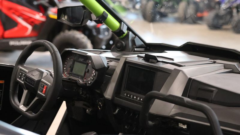 2024 Polaris RZR PRO R ULTIMATE  ONYX BLACK Ultimate Image 5