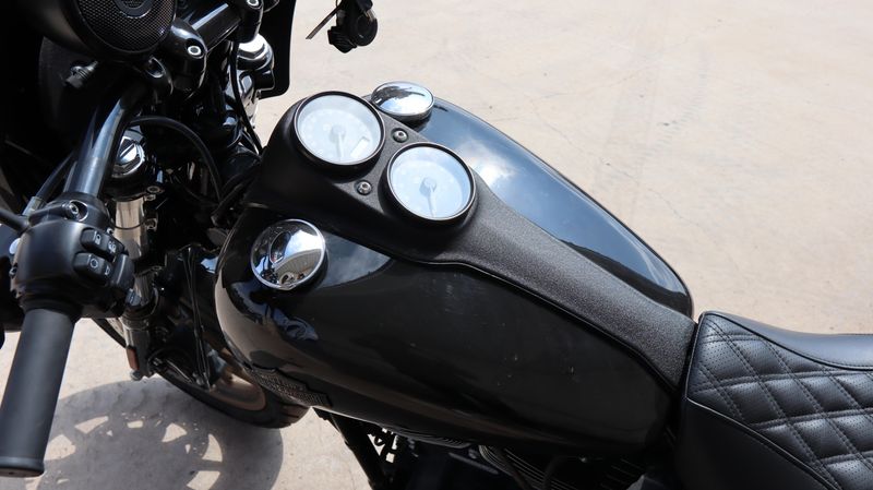 2017 HARLEY SSeries Low Rider Image 4