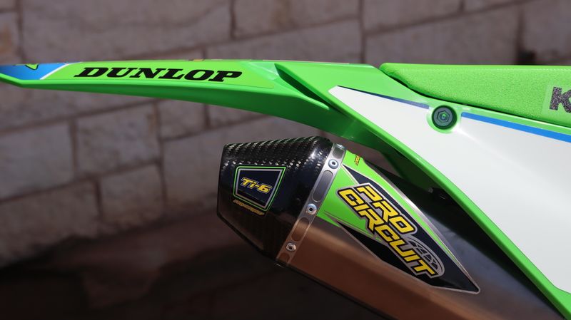 2025 Kawasaki KX450SR LIME GREEN Image 13