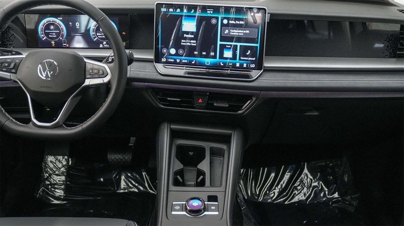 New 2025 Volkswagen Tiguan 2.0T SEImage 14