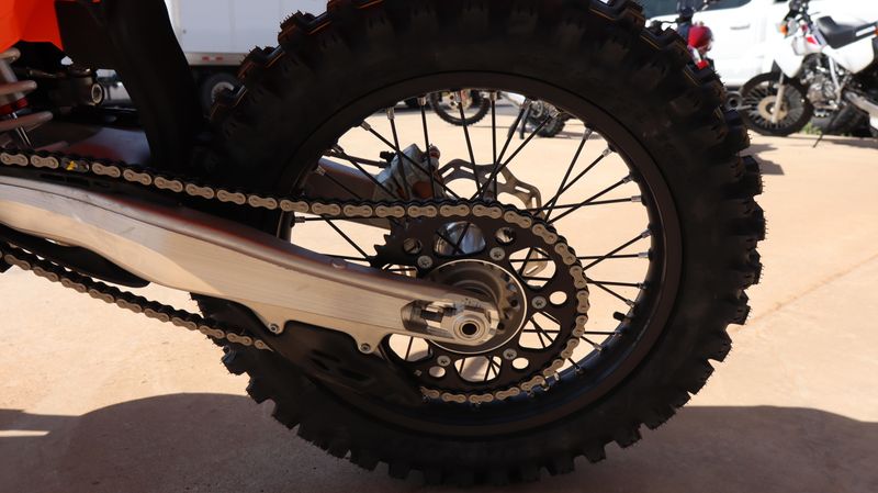 2025 KTM 300XC Image 8