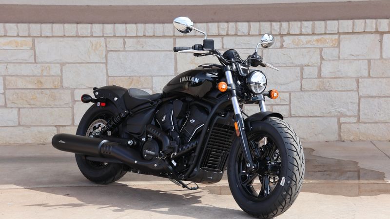 NEW 2025 INDIAN MOTORCYCLE SCOUT SIXTY BOBBER Image 1