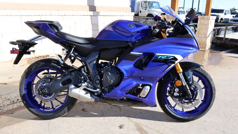 2025 Yamaha YZFR7 TEAM BLUE Image 2