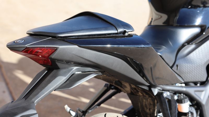 2023 Yamaha YZFR3Image 9