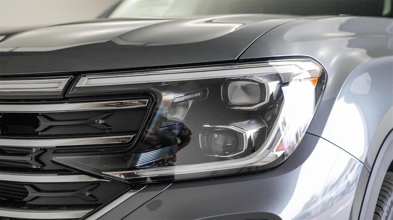 New 2025 Volkswagen Atlas 2.0T SE w/TechnologyImage 7
