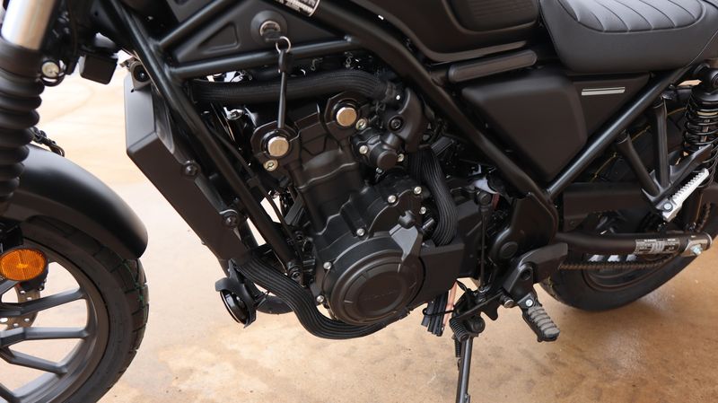 NEW 2025 HONDA SCL500 Image 13