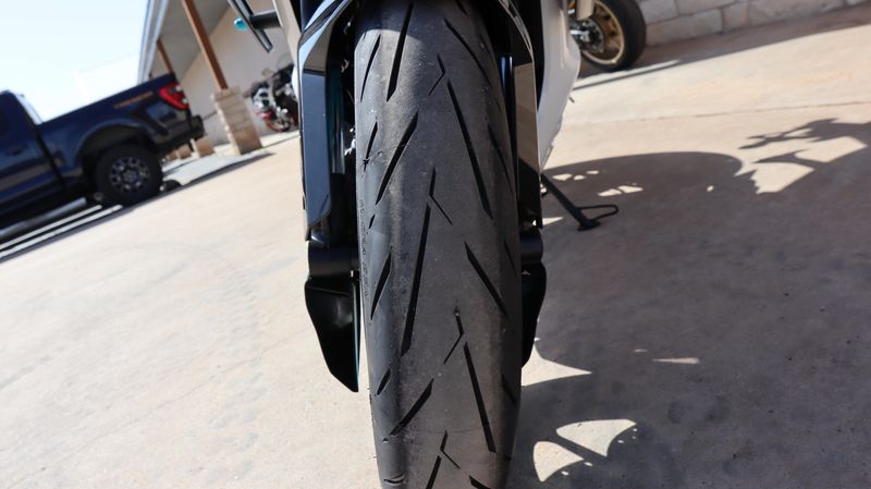 New 2025 CFMOTO 675 SS Image 11