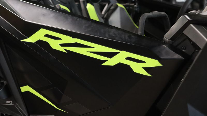 2024 Polaris RZR PRO R ULTIMATE  ONYX BLACK Ultimate Image 8