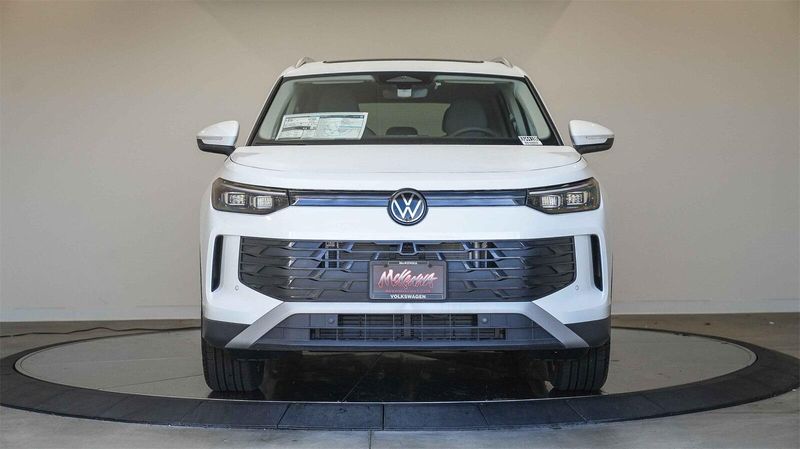 New 2025 Volkswagen Tiguan 2.0T SEImage 6