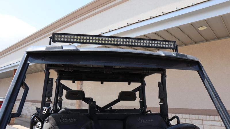 2022 Polaris CREW XP 1000 TEXAS EDITION  BLACK PEARL Texas Edition Image 6