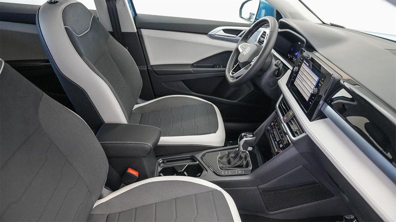 New 2025 Volkswagen Taos 1.5T SEImage 17