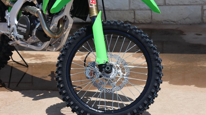 2025 Kawasaki KX450SR LIME GREEN Image 12