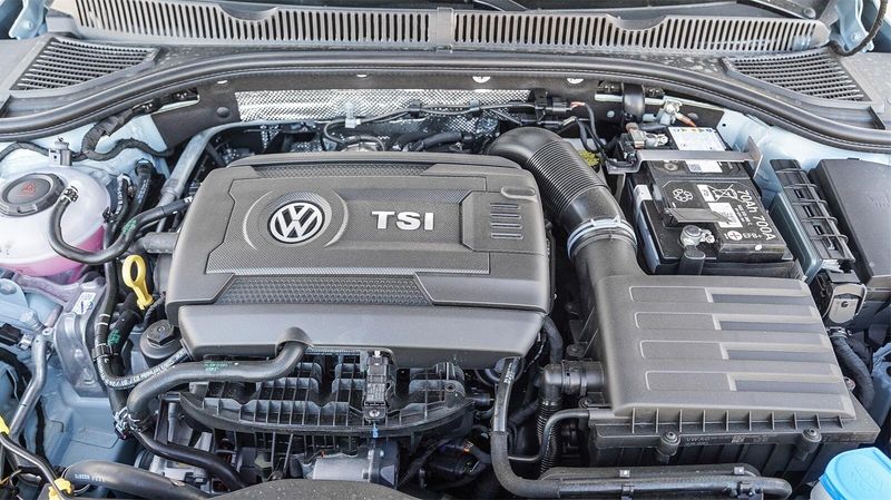 2025 Volkswagen Jetta GLI 2.0T AutobahnImage 13